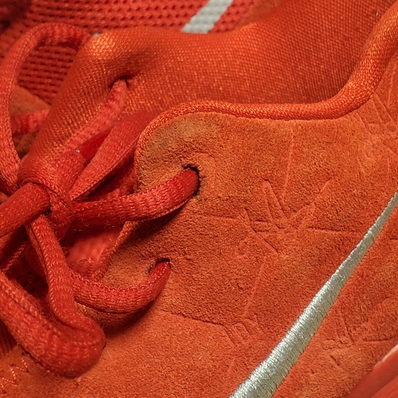 Nike Kyrie Irving 3 GS Youth Size 2 Basketball Shoes 869985 601 2017 Red - Picture 4 of 8